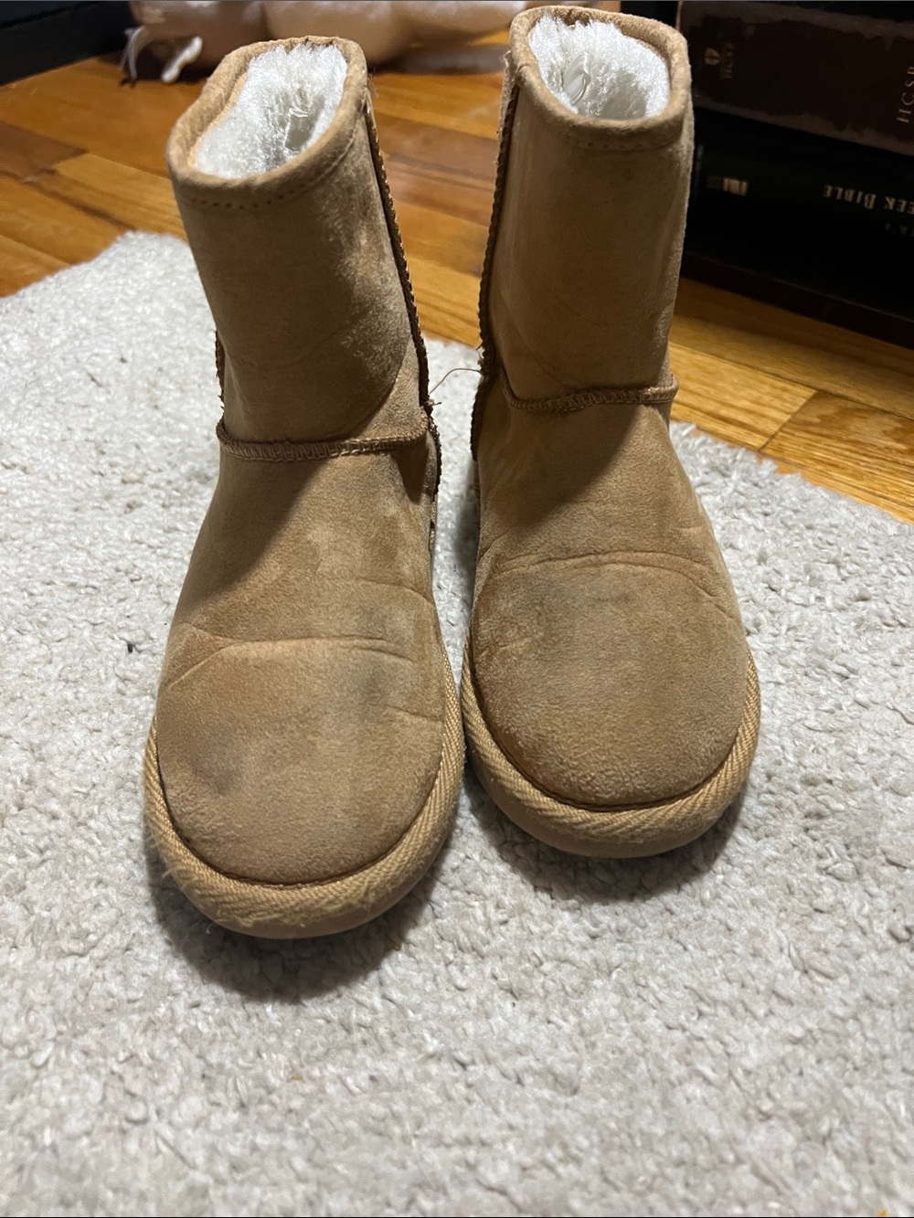 Old Navys girls boots